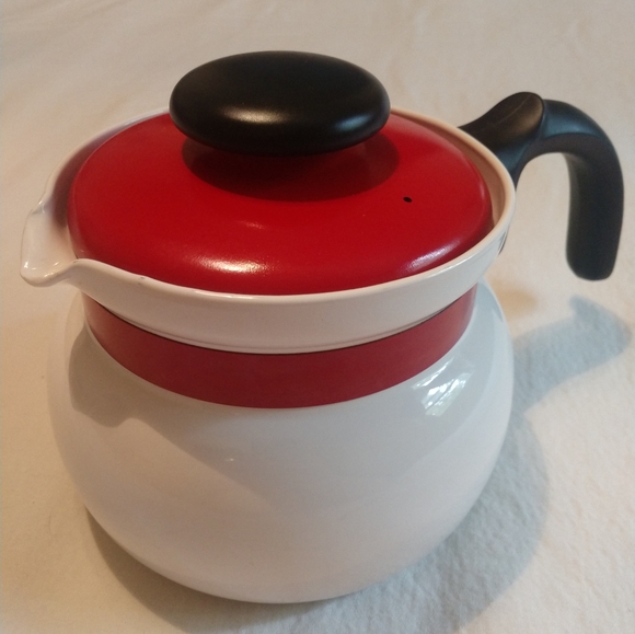 Corningware Kitchen Corning Ware 8 Cup Vintage Teapot Redwhite 989s